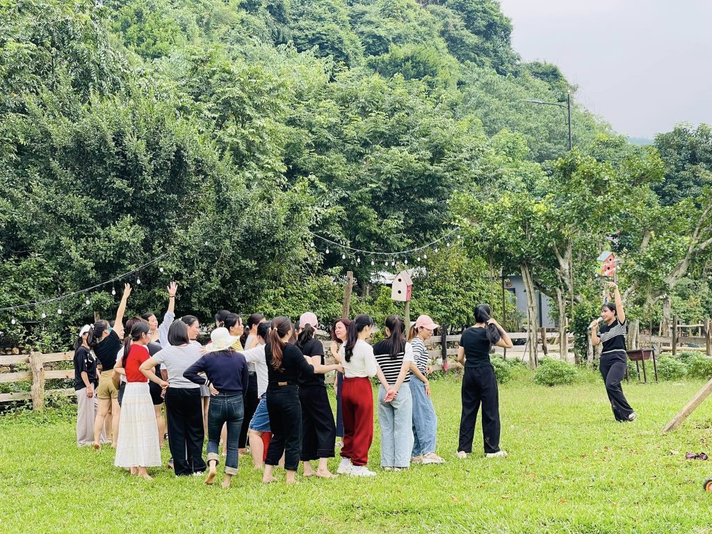 Tri Thức Ngày Xưa Trở Lại, Ơn Tình Sâu Nặng Của Cô Thầy